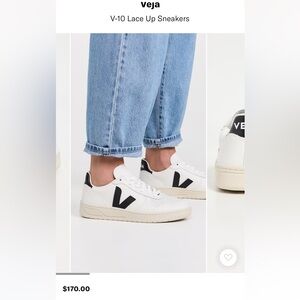 Veja V10 sneakers, size 7